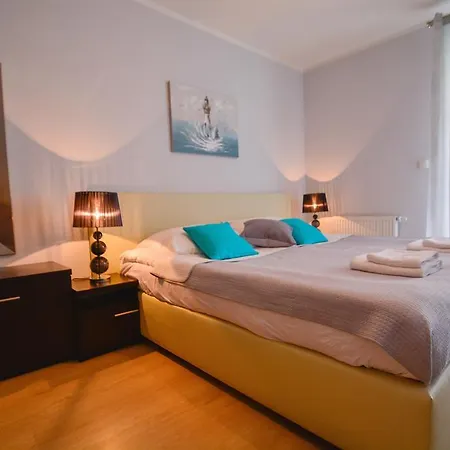 Na Wyspie - Pegaz - Parking Apartament Świnoujście